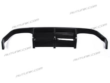 Cargar imagen en el visor de la galería, Gloss Black Rear Bumper Diffuser For BMW F80 M3 F82 F83 M4 2015-2020 di122